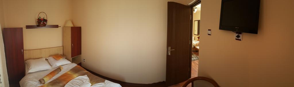 Casa Alex Hotel Târgu Jiu Kamer foto