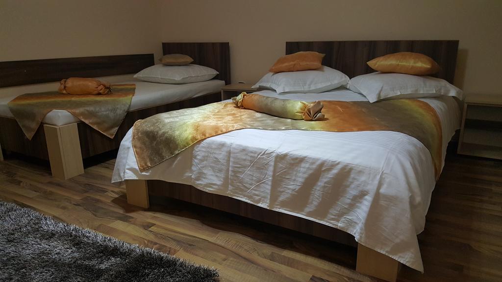 Casa Alex Hotel Târgu Jiu Kamer foto